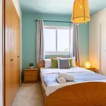 Bayview 2-br W Terrace In *