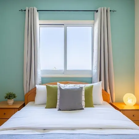 Bayview 2-br W Terrace In Lejlighed *