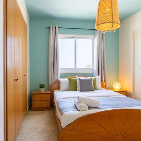 Bayview 2-br W Terrace In *