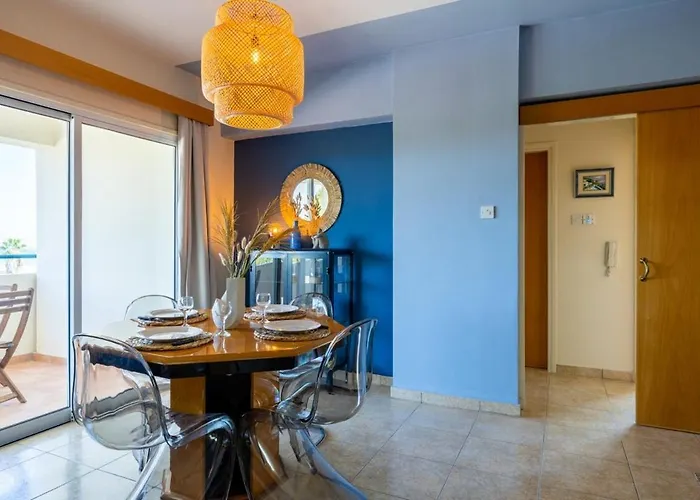 Bayview 2-br W Terrace In דירה לרנקה