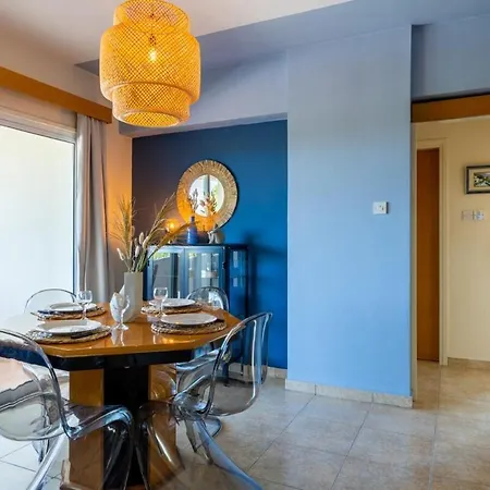 Bayview 2-br W Terrace In Apartamento Lárnaca