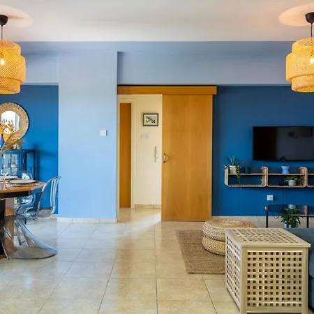 Bayview 2-br W Terrace In * Lárnaca